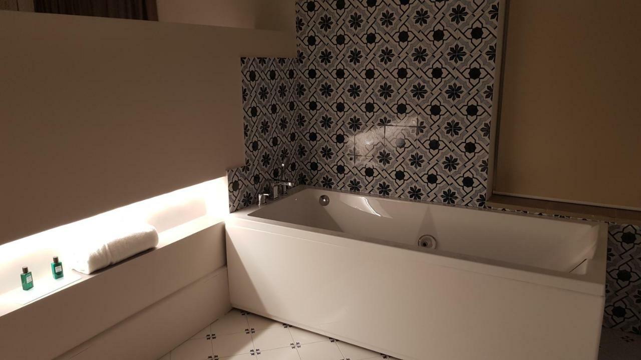 Suite Queen con Vasca Idromassaggio